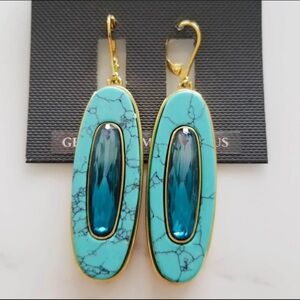 Vince Camuto Elegant turquoise hanging earrings.